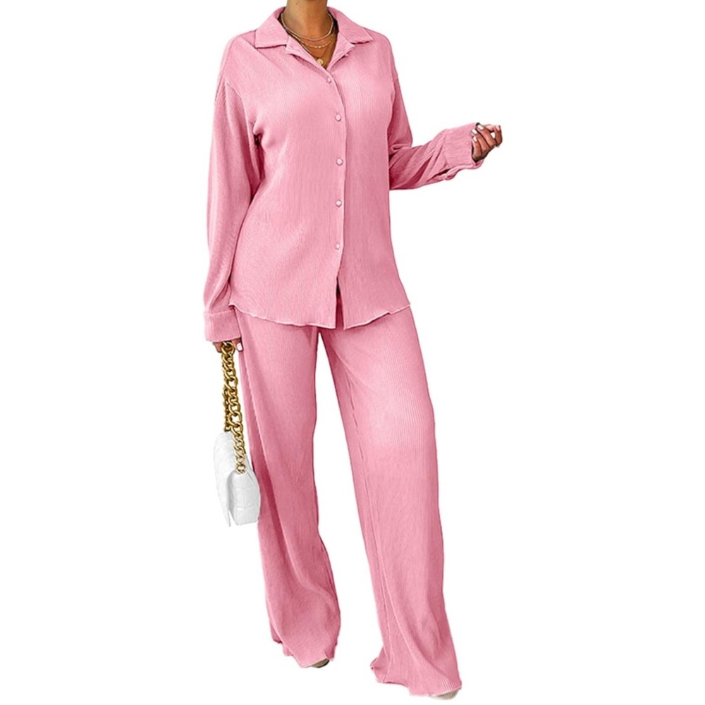 *NWOT* Pink Pleated Lounge Set